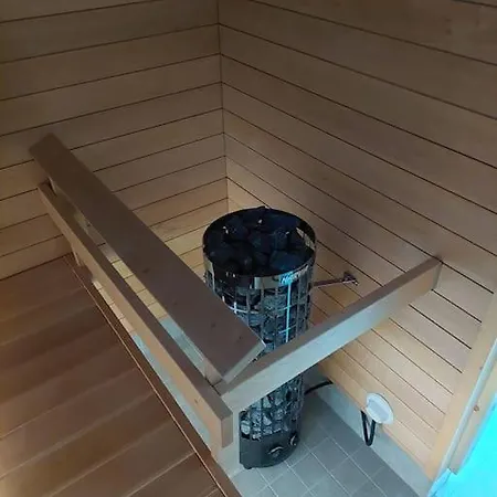 Ferienhaus Modern 64m2 - Sauna, Jacuzzi, Near Center