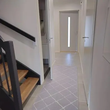 Ferienhaus Modern 64m2 - Sauna, Jacuzzi, Near Center