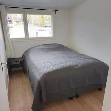 Modern 64m2 - Sauna, Jacuzzi, Near Center Ferienhaus Jämsä