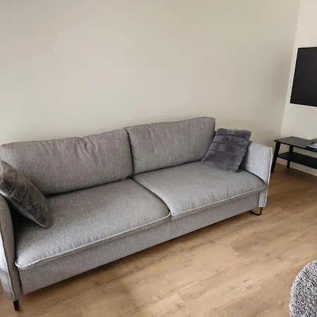 Modern 64m2 - Sauna, Jacuzzi, Near Center Ferienhaus *